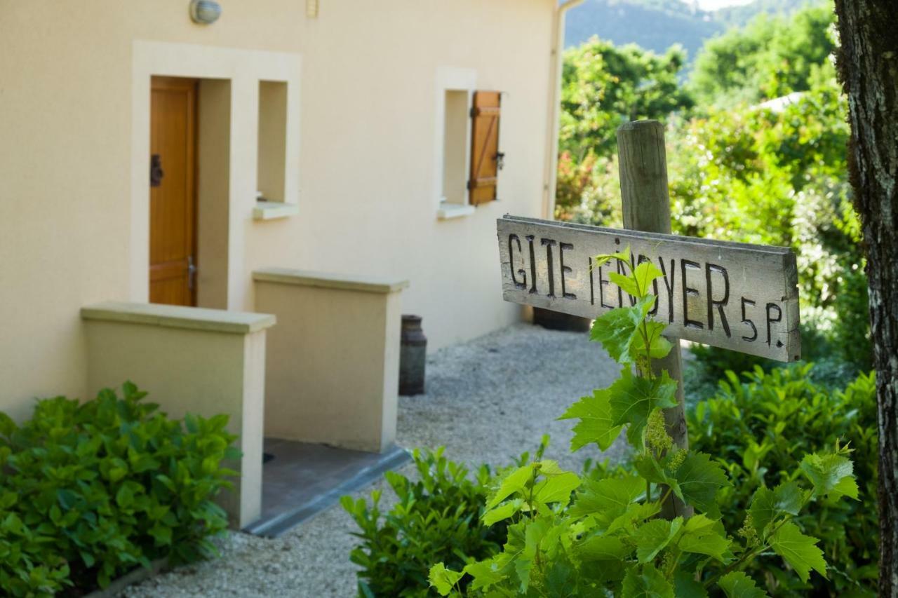 Gite Le Noyer - L'Ancien Vignoble Saint-Julien-de-Lampon Exterior photo
